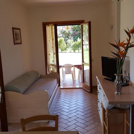 Agriturismo Rebua Porto Azzurro Kültér fotó