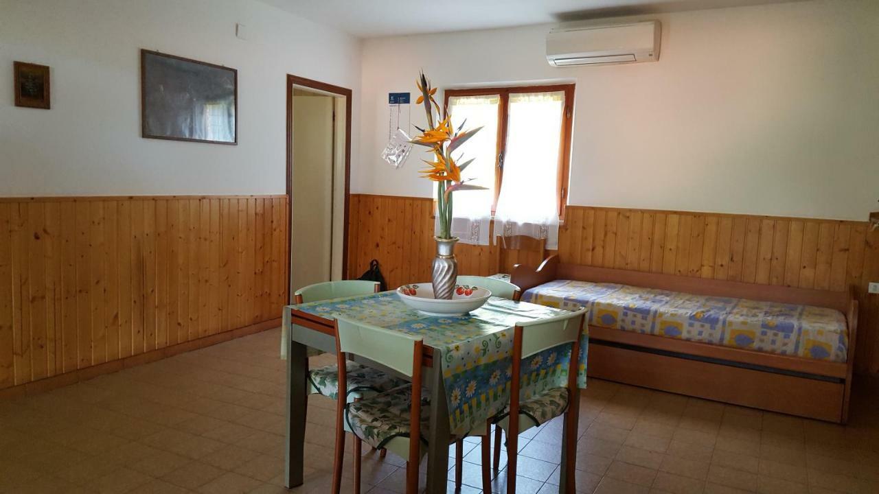 Agriturismo Rebua Porto Azzurro Kültér fotó